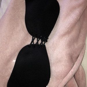 Sticky bra